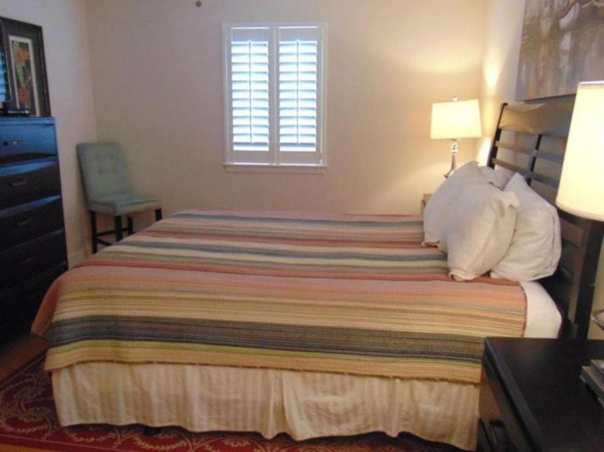W2 Ocean Walk Resort Upstairs 2 Bed King And Two Twins Next To Back Pool St. Simons Island Eksteriør billede