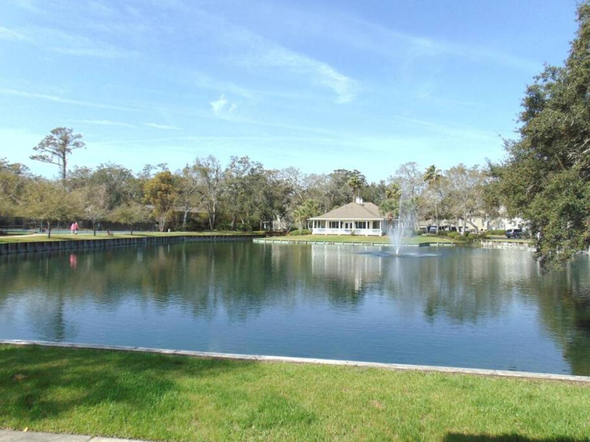 W2 Ocean Walk Resort Upstairs 2 Bed King And Two Twins Next To Back Pool St. Simons Island Eksteriør billede